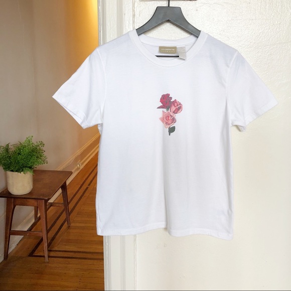Liz Claiborne Tops - 🌷Vintage Liz Claiborne Rose Graphic Tee🌷